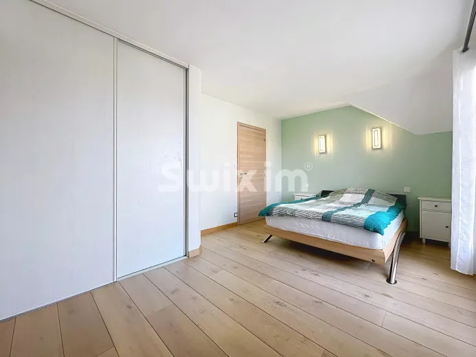 Maison à vendre à Saint-Genis-Pouilly (13)