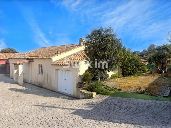 Maison à vendre à Roquebrune-Sur-Argens (15)