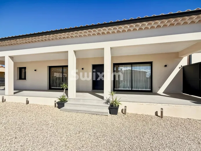 House for sale in Bourg-Saint-Andeol (16)