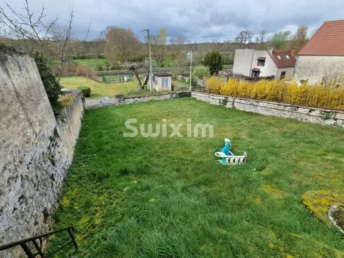 Maison à vendre à Pousseaux (19)