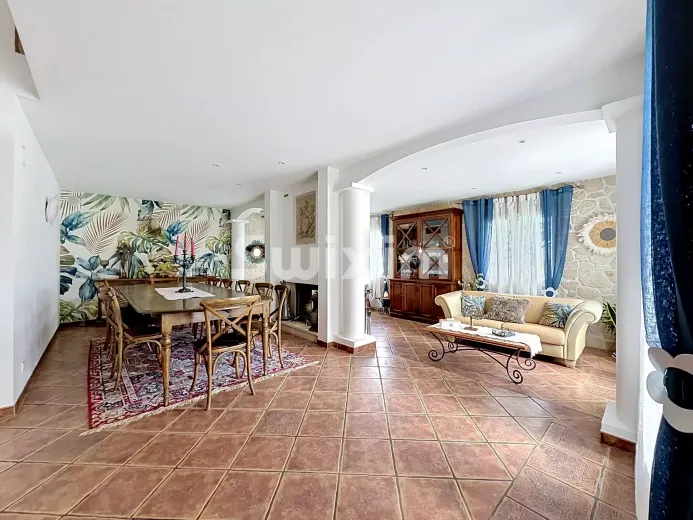 Maison à vendre à Farges (2)