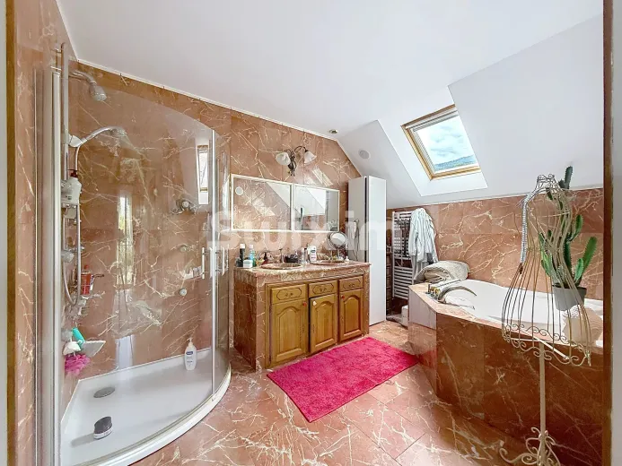 Maison à vendre à Farges (13)