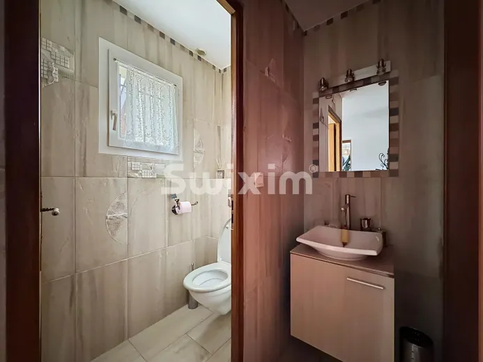 Maison à vendre à Farges (15)