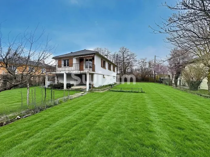 House for sale in Saint-Genis-Pouilly