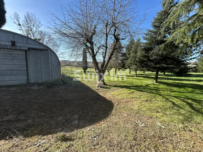 Terreno in vendita a Sainte-Magnance (2)