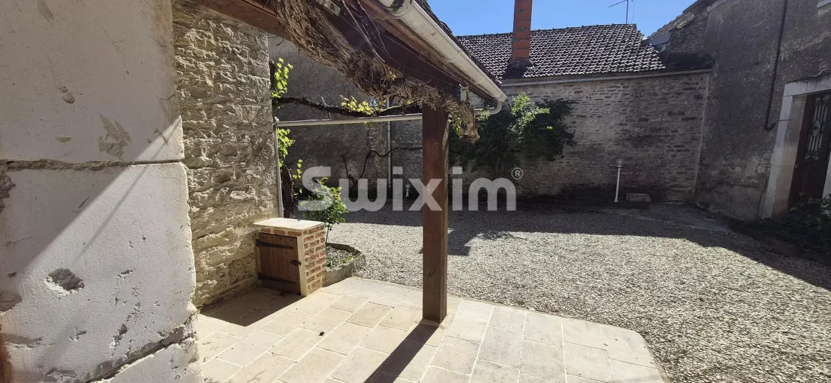 Haus zu verkaufen in Noyers - Einfamilienhaus zu verkaufen in Noyers, 14 Zimmer, 274 m2 - Smart Propylaia (12)