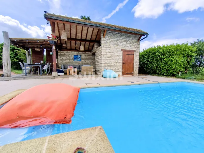 House for sale in Beaune (13)