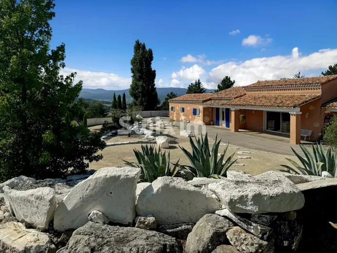 House for sale in Saint-Vincent-De-Barres