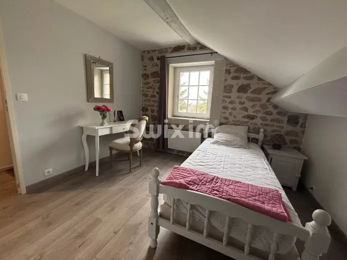 Haus zu verkaufen in La Roche-En-Brenil (13)