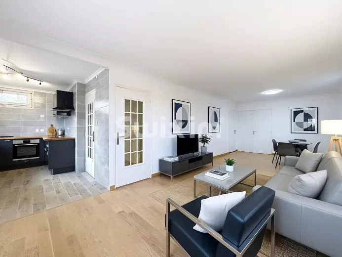 House for sale in Saint-Genis-Pouilly - Single-family house 5 rooms 170m2 with high potential - Smart Propylaia (15)