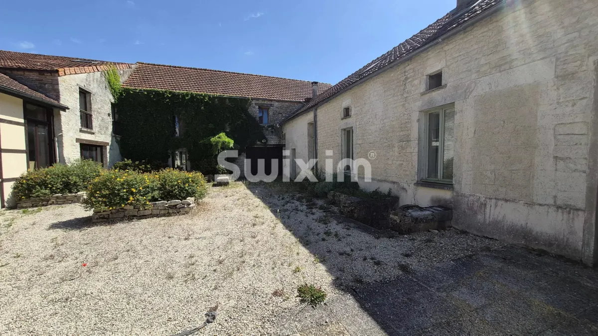 Haus zu verkaufen in Noyers - Smart Propylaia (31)