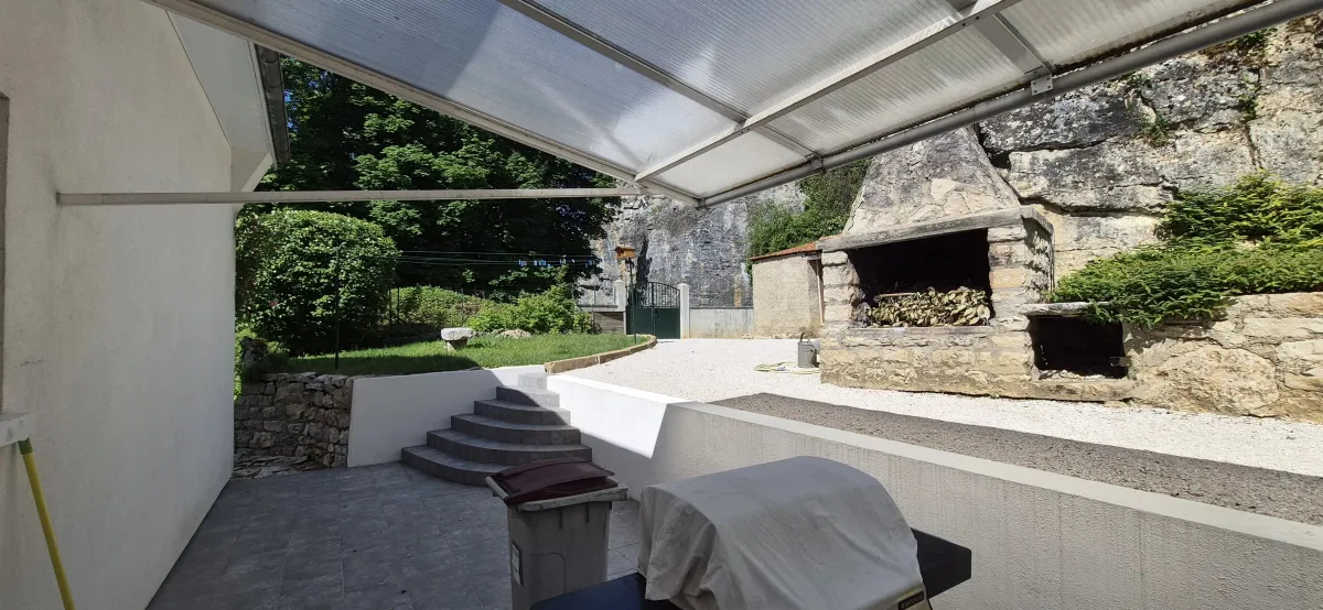 Maison à vendre à Montbard - Maison de charme avec jardin en roche à Montbard - Smart Propylaia (3)