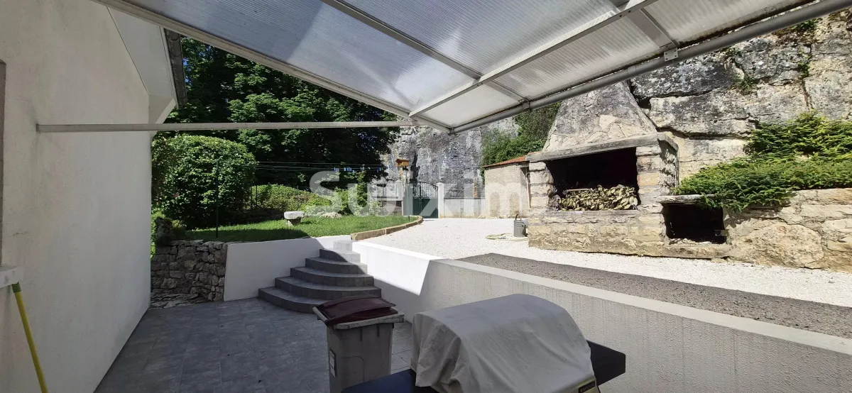 Maison à vendre à Montbard - Maison de charme avec jardin en roche à Montbard - Smart Propylaia (18)