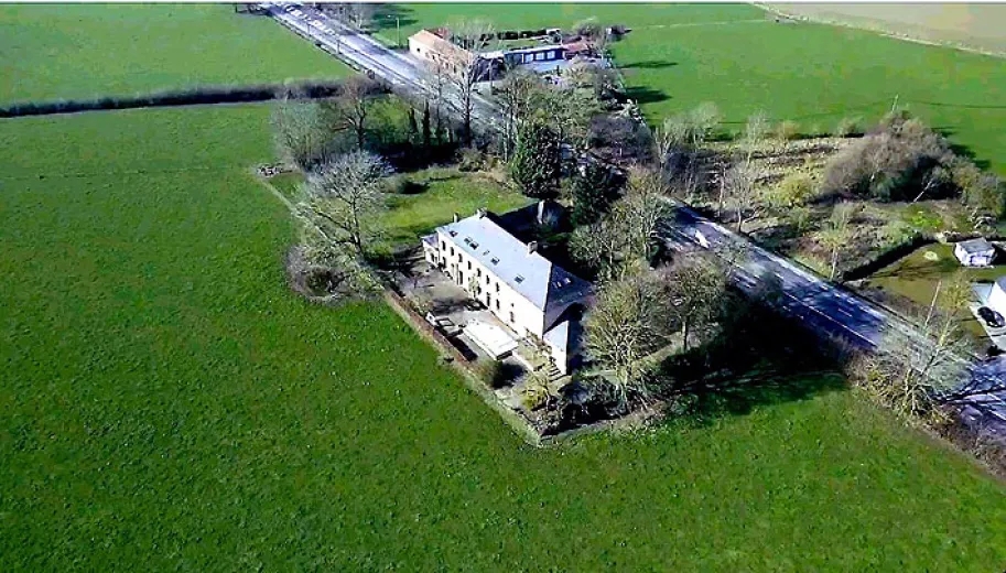 Proprietà in vendita a Hellebecq