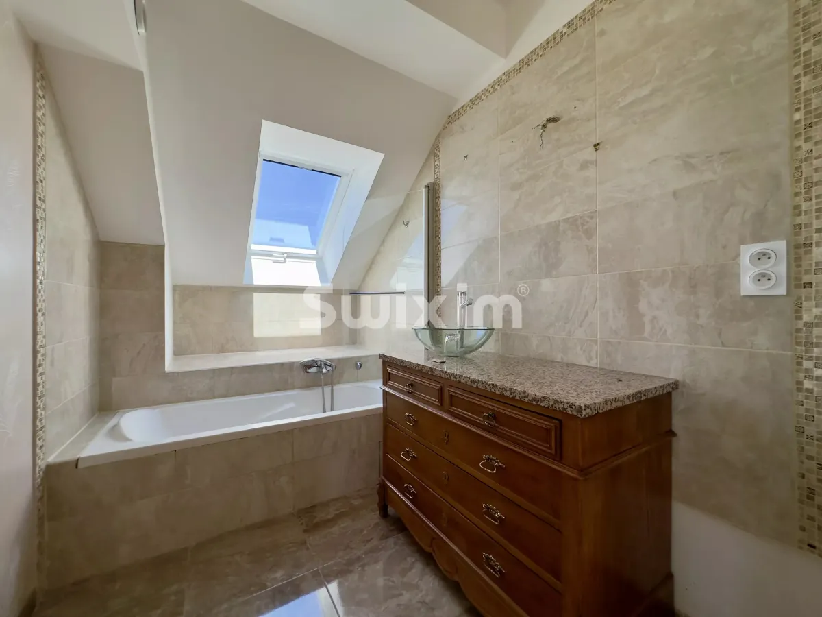 Wohnung zu verkaufen in Archamps - Wohnung zu verkaufen in Archamps, 6 Zimmer, 148.07 m2 - Smart Propylaia (15)