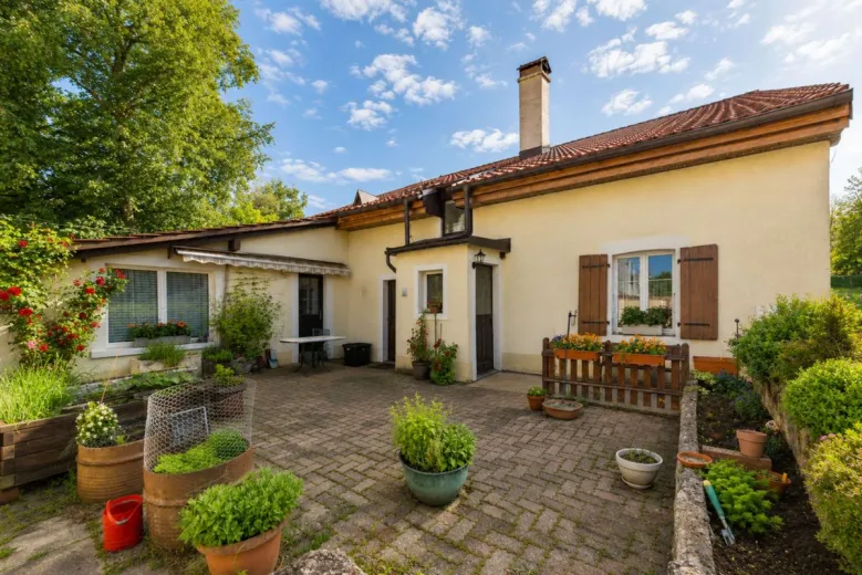 Zu verkaufen Zwillingshaus Les Bayards Schweiz - Schweiz - cChic-immoHub Ihr Immobilienportal