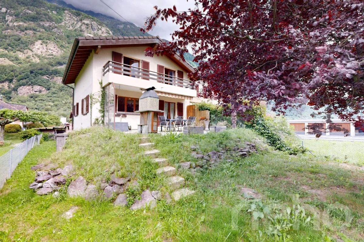 Collonges zu verkaufen Angebautes Haus Schweiz - cChic-immoHub Ihr Immobilienportal
