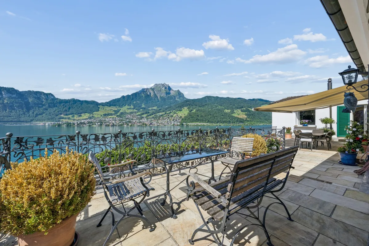 Haus zu verkaufen in Kastanienbaum - Smart Propylaia (2)