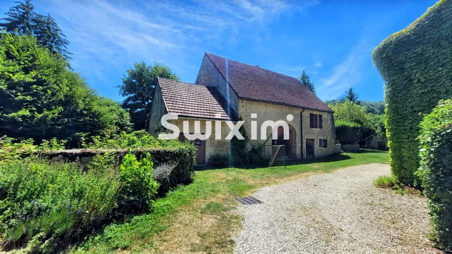 Maison à vendre à Lons-Le-Saunier (2)