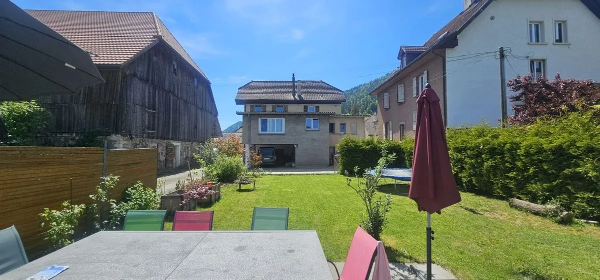 Boveresse zu verkaufen Einfamilienhaus Schweiz - cChic-immoHub Ihr Immobilienportal