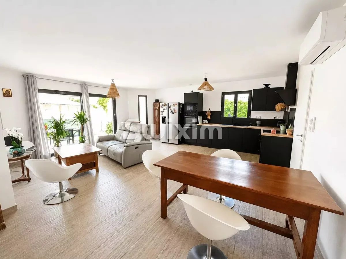 Maison à vendre à Camaret-Sur-Aigues - Smart Propylaia (2)