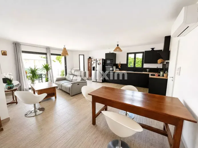 Maison à vendre à Camaret-Sur-Aigues (2)