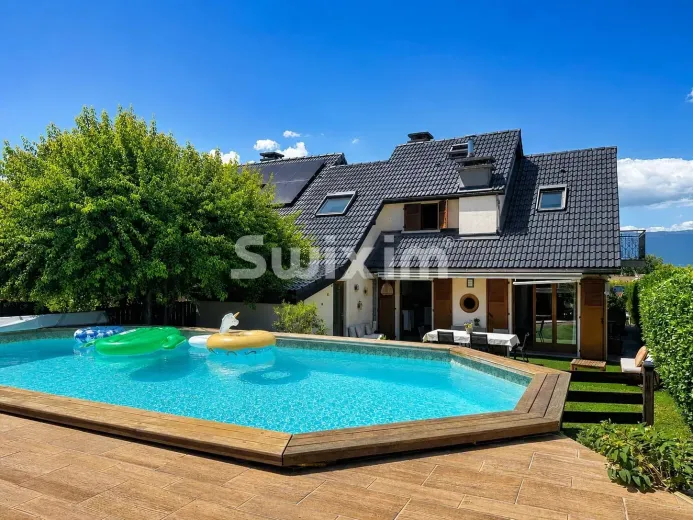 Casa in vendita a Saint-Julien-En-Genevois