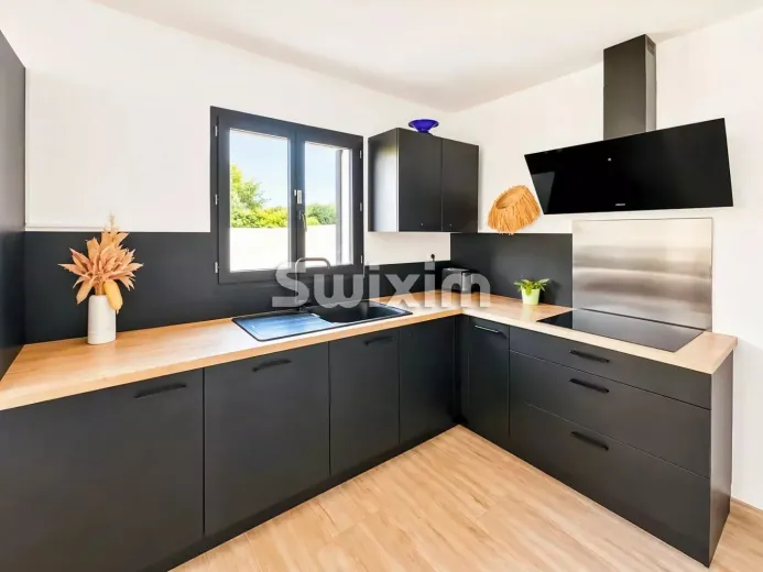 Maison à vendre à Camaret-Sur-Aigues (8)