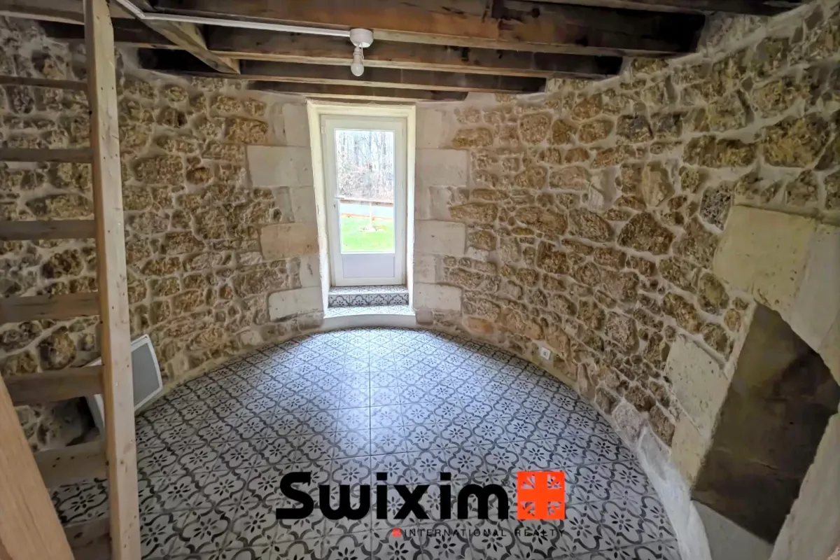 House for sale in Talais - Charming 115 m² house in Talais - Smart Propylaia (9)