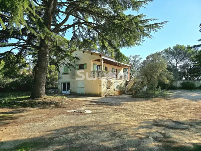 Haus zu verkaufen in Suze-La-Rousse